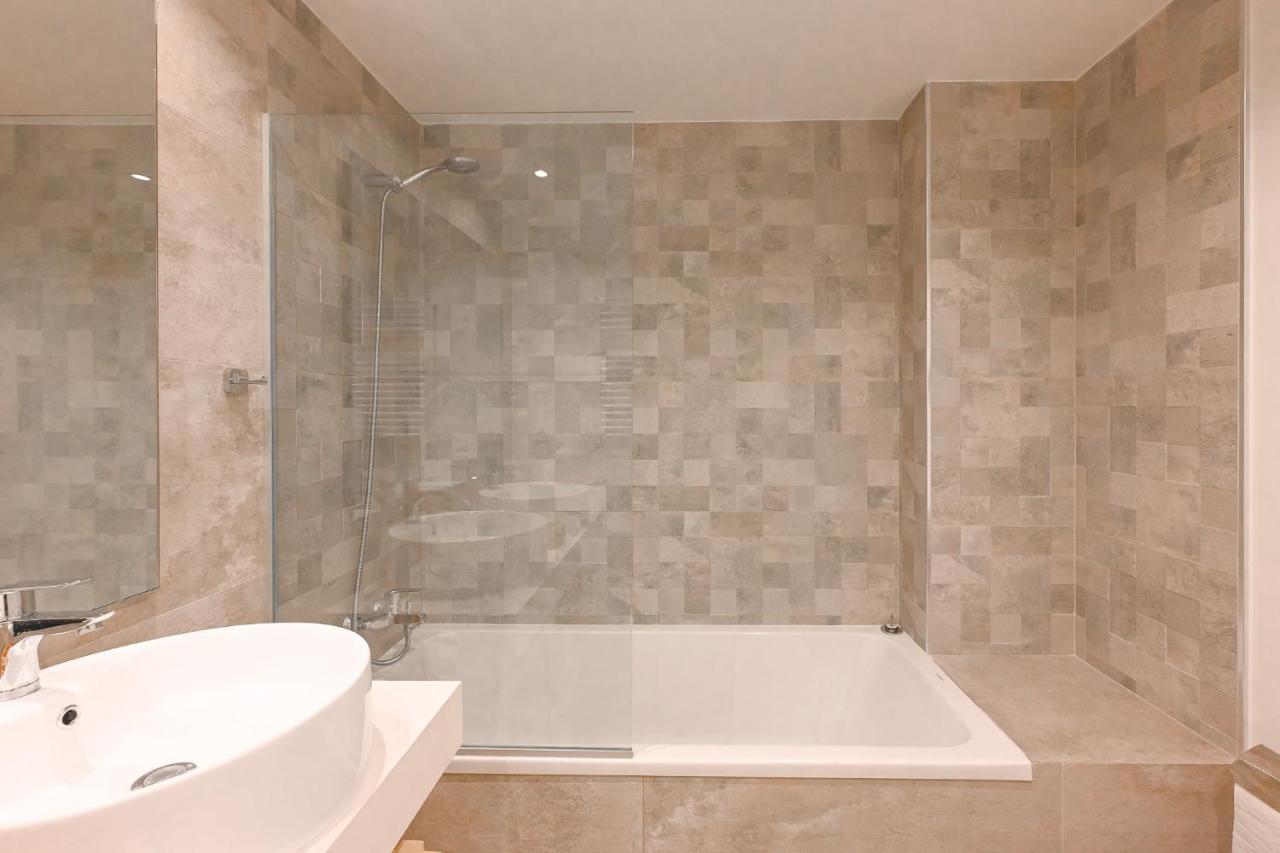 Seashell Infinity Luxury Apartment Эстепона Экстерьер фото